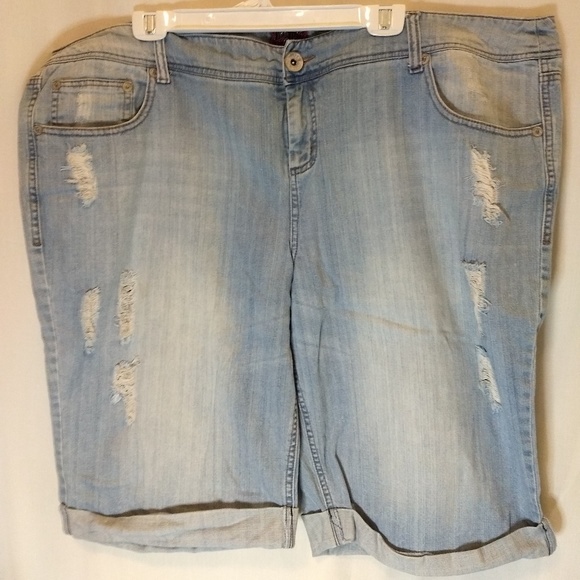 torrid Denim - Distressed Capri